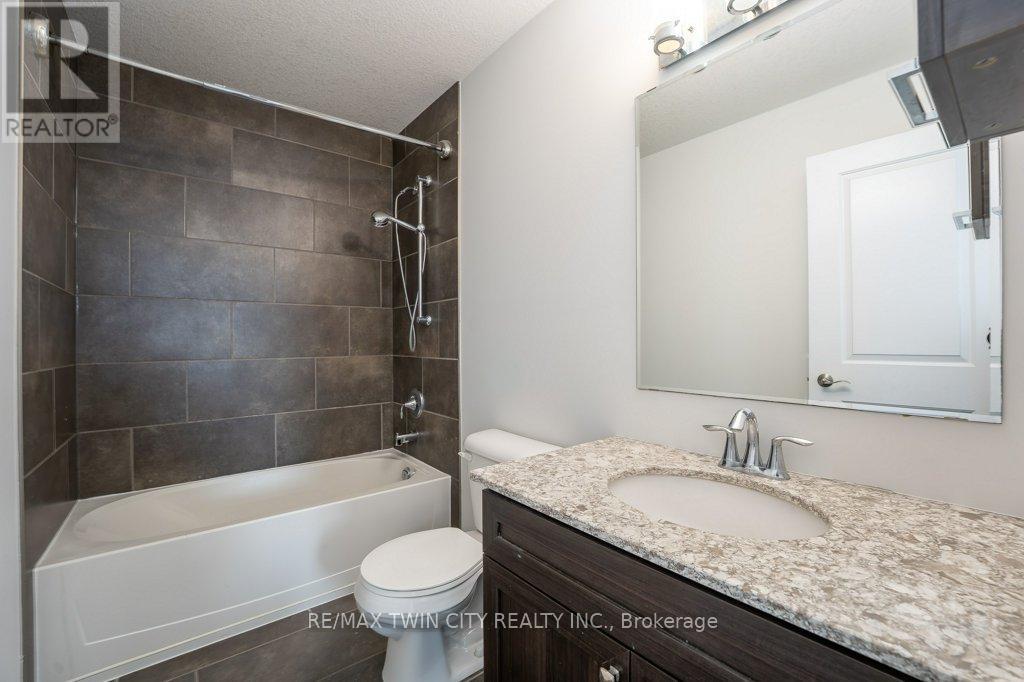 249 Buttonbush Street, Waterloo, Ontario  N2V 0B4 - Photo 34 - X12599838