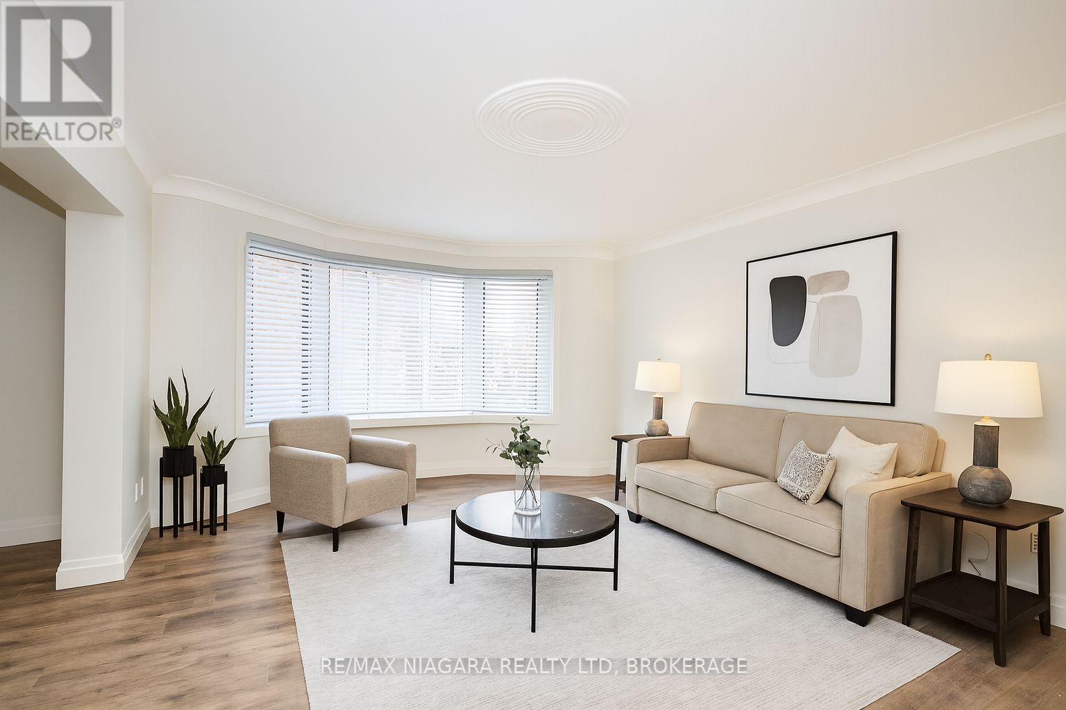 Unit 6 - 141 Plymouth Road, Welland (Lincoln/crowland), Ontario  L3B 3C8 - Photo 4 - X12599908