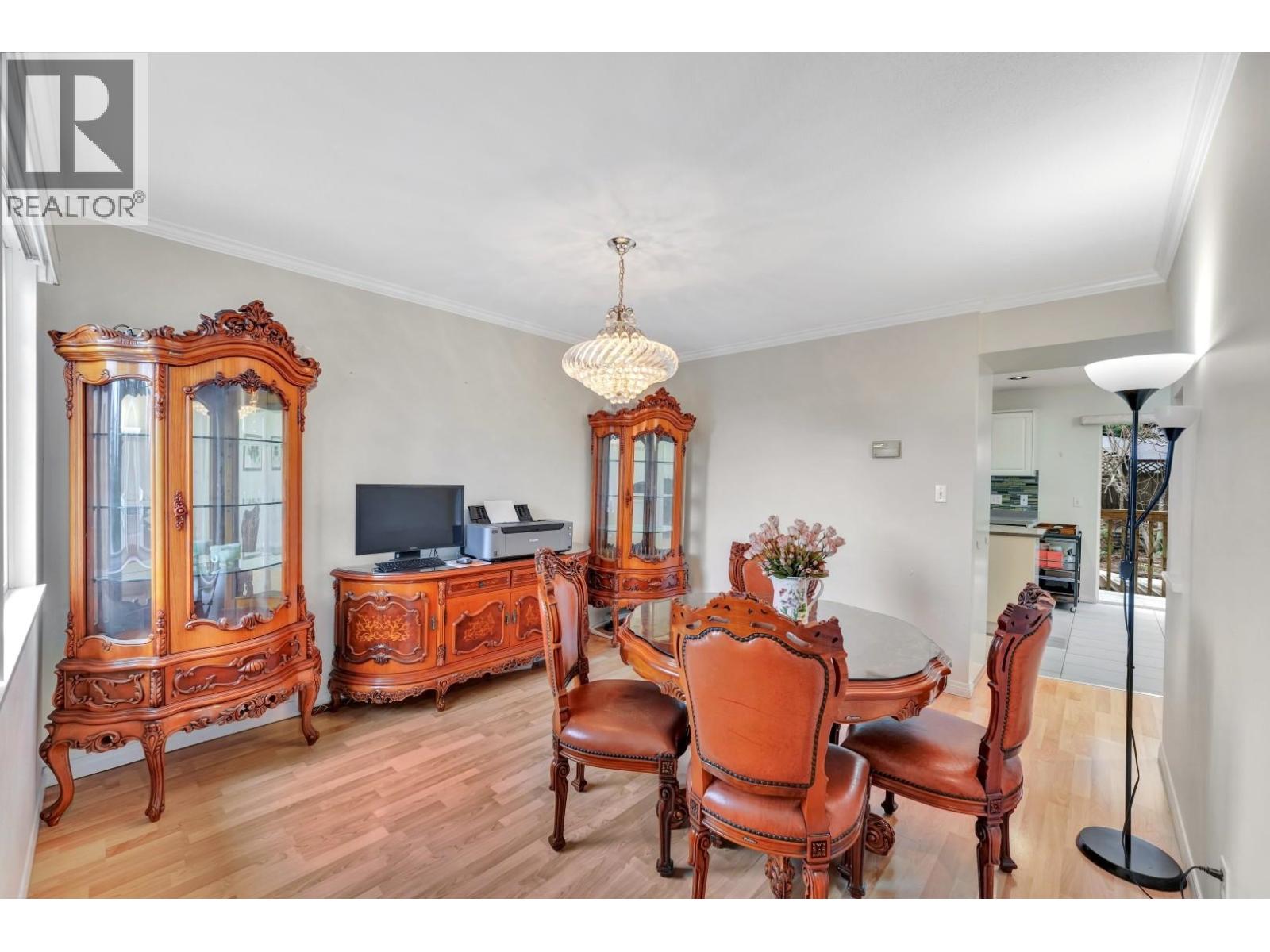 1067 Dansey Avenue, Coquitlam, British Columbia V3K 3H2 - Photo 11 - R3072084