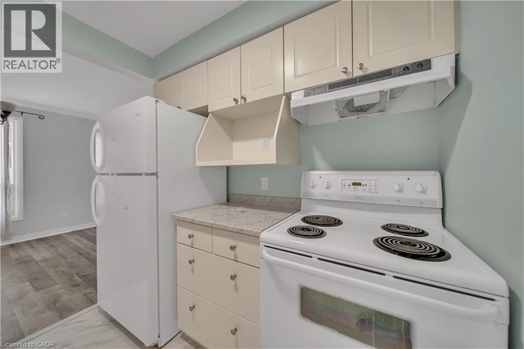 417 Keats Way Unit# 4, Waterloo, Ontario  N2L 5S7 - Photo 13 - 40791733