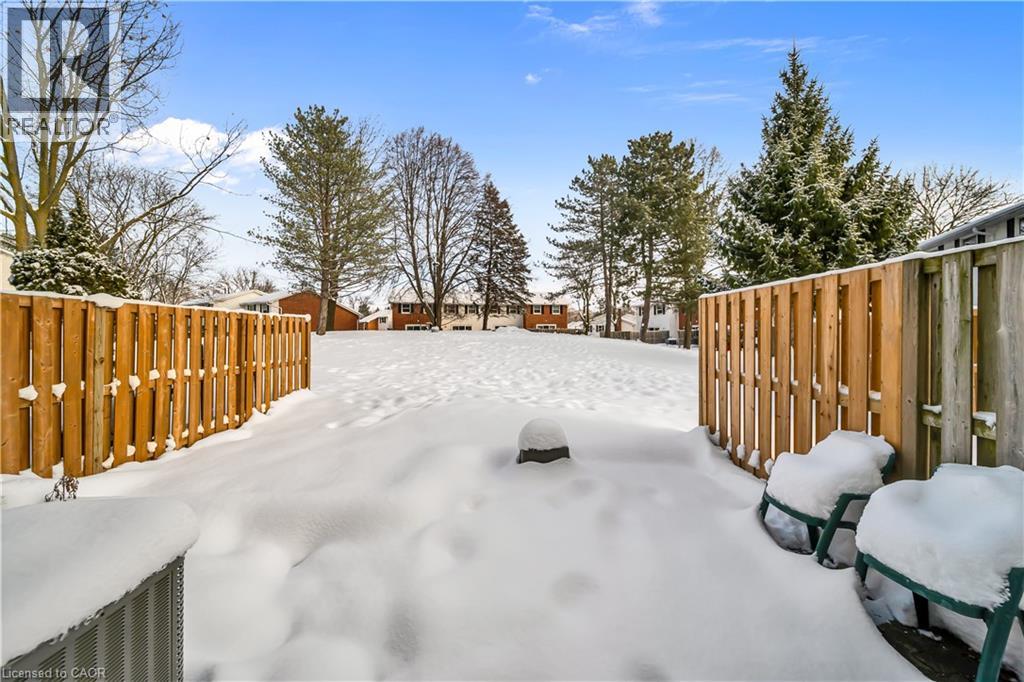 417 Keats Way Unit# 4, Waterloo, Ontario  N2L 5S7 - Photo 31 - 40791733