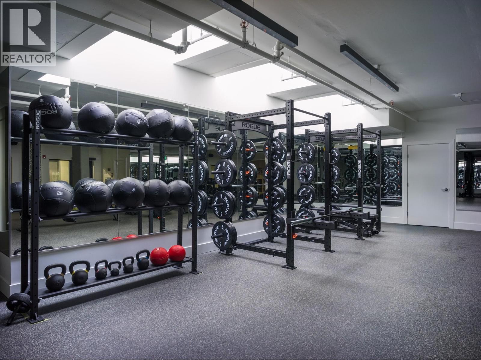 710 Dogwood Street, Coquitlam, British Columbia V3J 0P6 - Photo 12 - R3072078