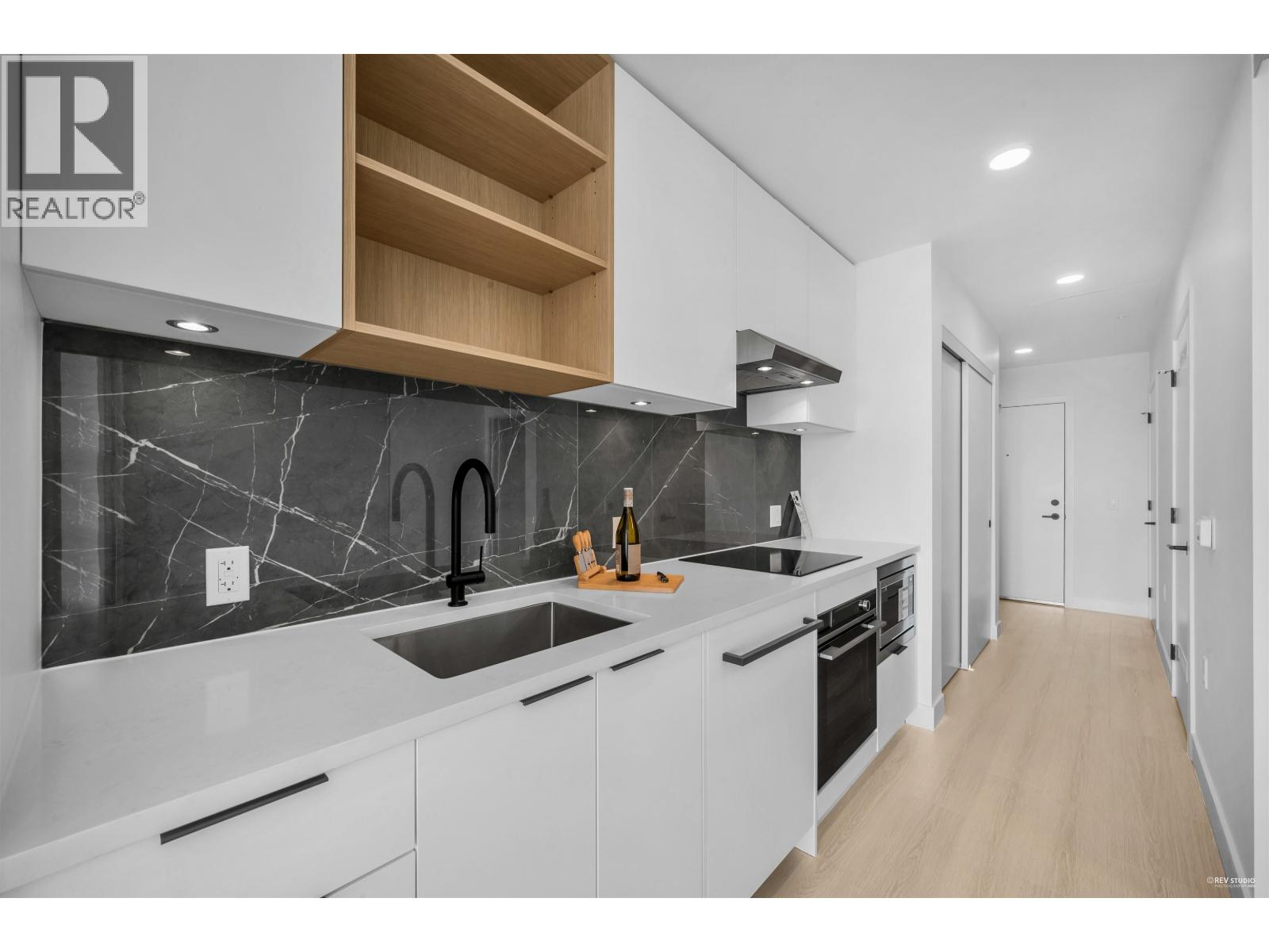 407 422 E 3rd Street, North Vancouver, British Columbia  V7L 1G2 - Photo 7 - R3072081