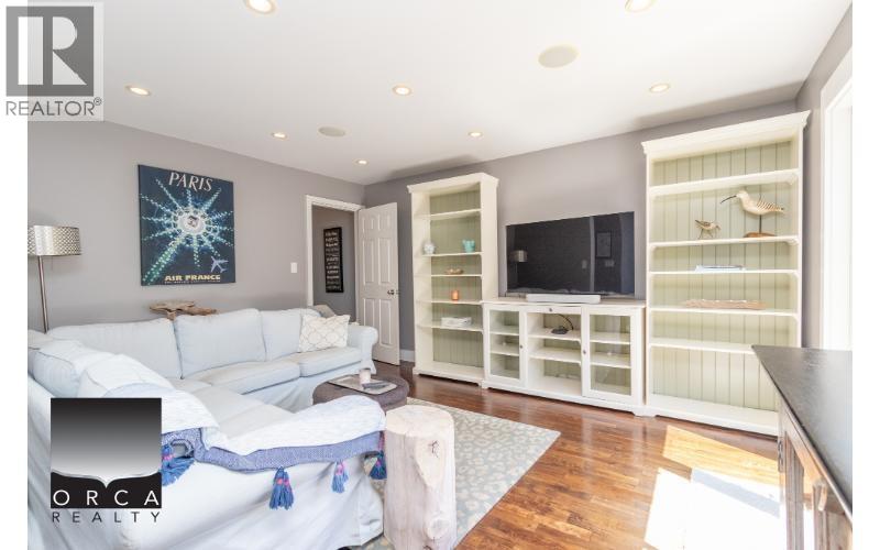 3335 Apex Place, North Vancouver, British Columbia V7H 2R5 - Photo 5 - R3072088