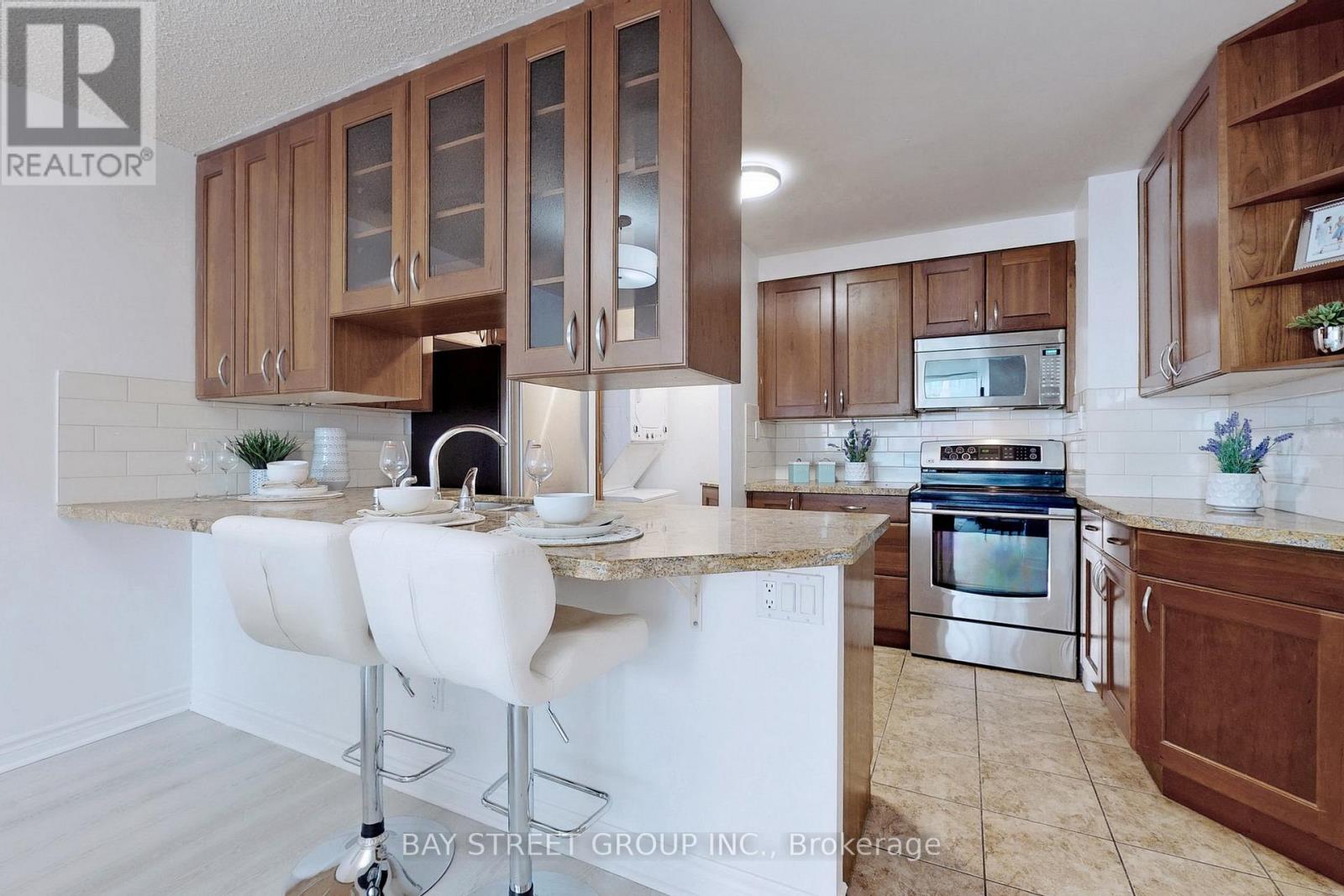 601 - 633 Bay Street, Toronto, Ontario  M5G 2G4 - Photo 11 - C12599890