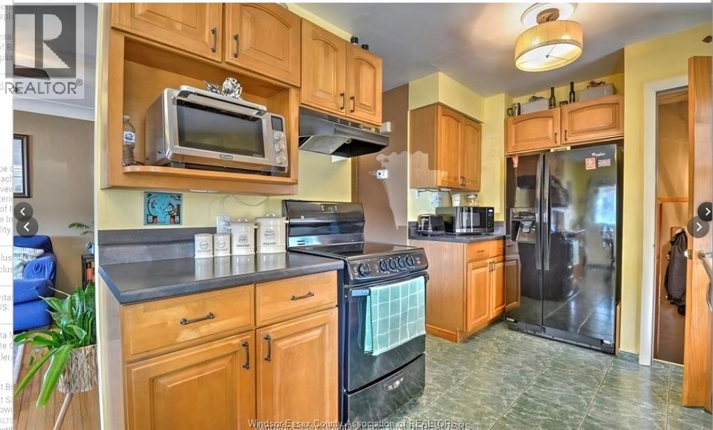 1164 Harrison, Windsor, Ontario  N9C 3J5 - Photo 4 - 25031067