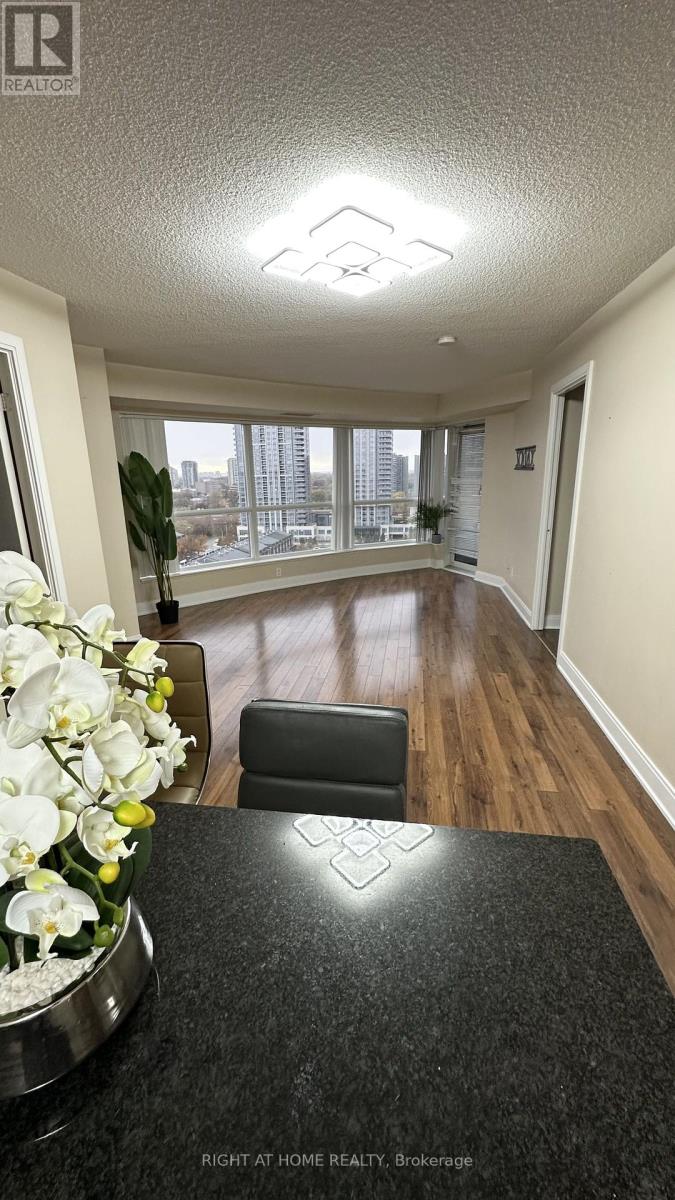 1309 - 125 Village Green Square, Toronto, Ontario  M1S 0G3 - Photo 14 - E12599912