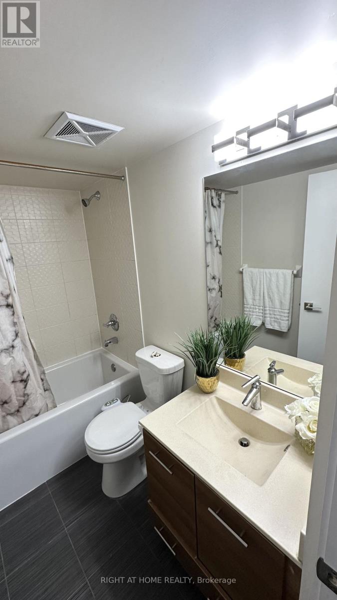 1309 - 125 Village Green Square, Toronto, Ontario  M1S 0G3 - Photo 17 - E12599912