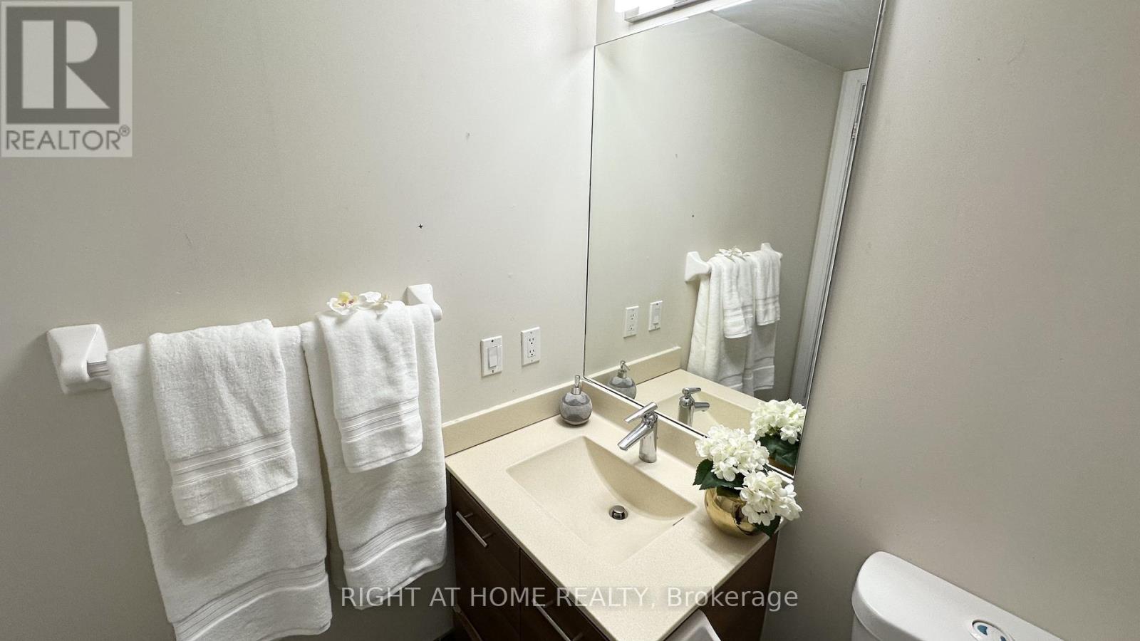 1309 - 125 Village Green Square, Toronto, Ontario  M1S 0G3 - Photo 18 - E12599912