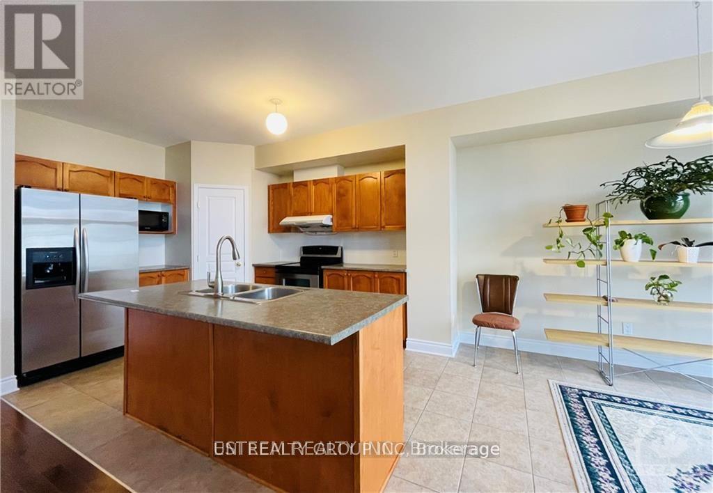 105 Cheyenne Way, Ottawa, Ontario  K2J 0E8 - Photo 12 - X12425446