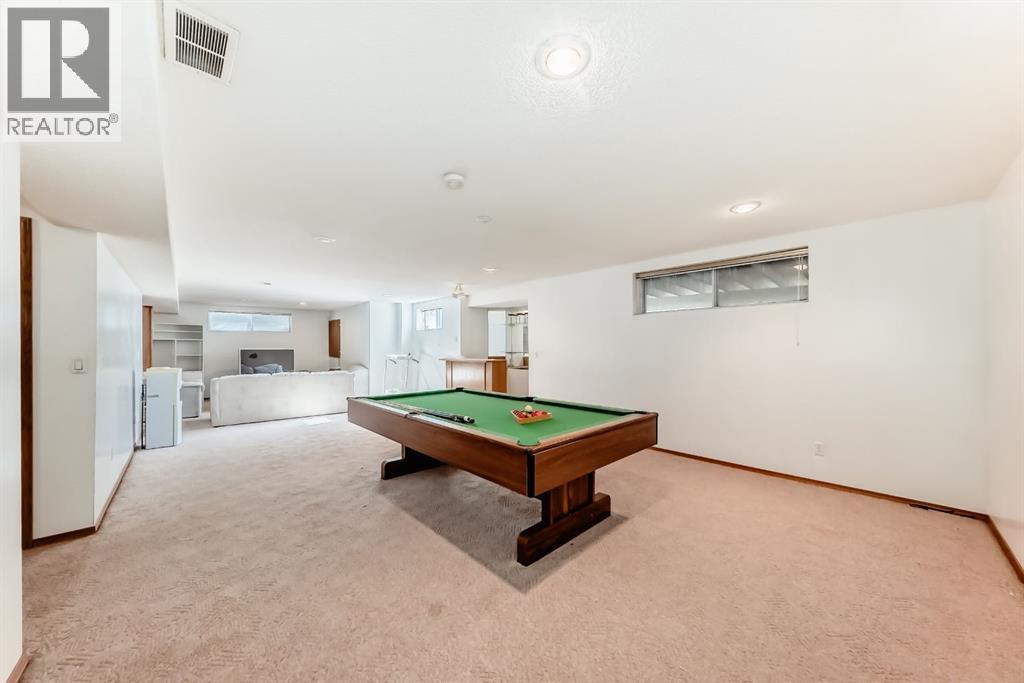 17 Santana Manor Nw, Calgary, Alberta  T3K 3M4 - Photo 35 - A2260143
