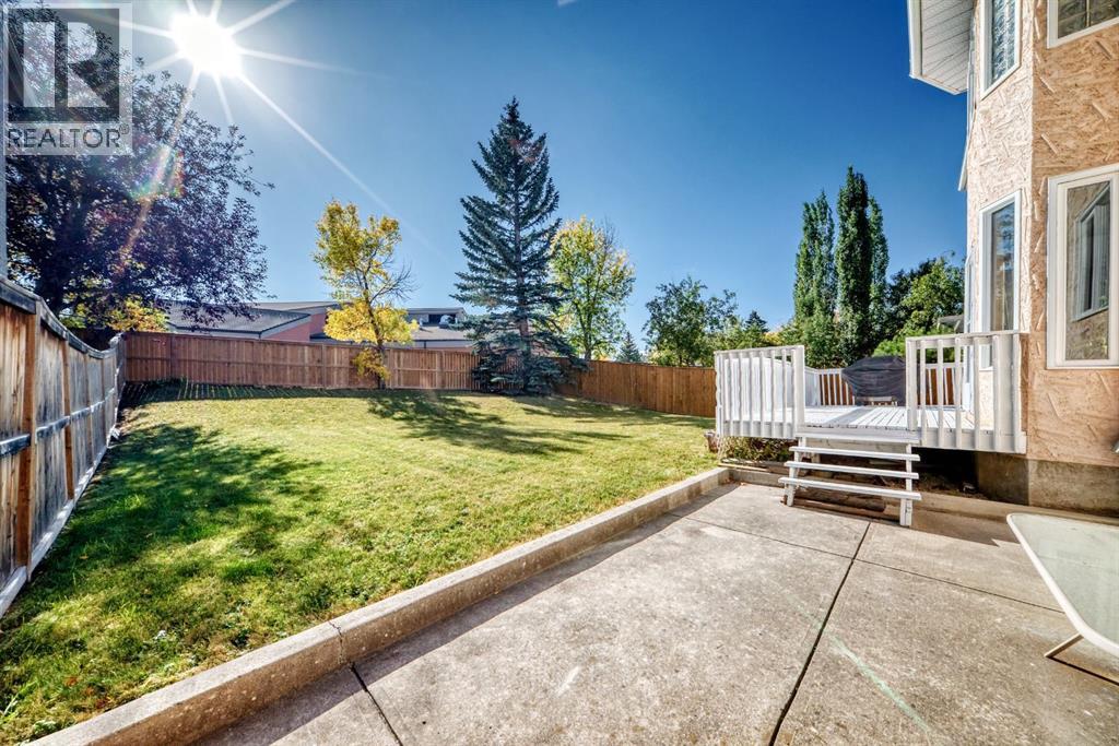 17 Santana Manor Nw, Calgary, Alberta  T3K 3M4 - Photo 45 - A2260143