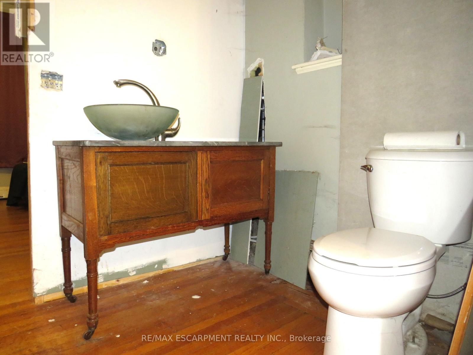 120 Sanford Avenue S, Hamilton, Ontario  L8M 2G8 - Photo 7 - X12599864