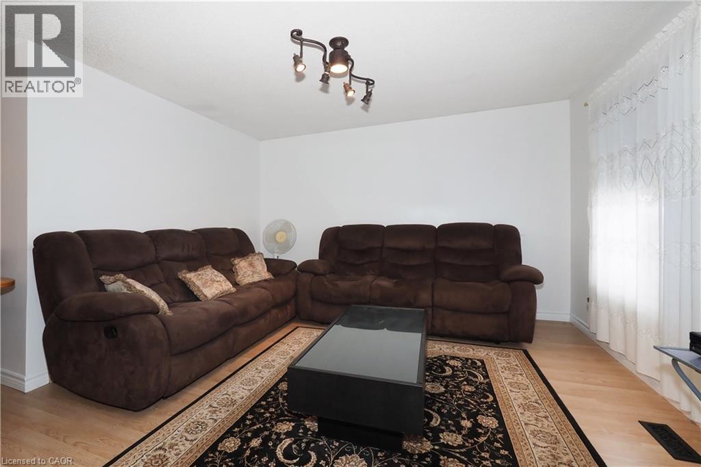 11 Broken Oak Crescent, Kitchener, Ontario  N2N 1N8 - Photo 6 - 40790826