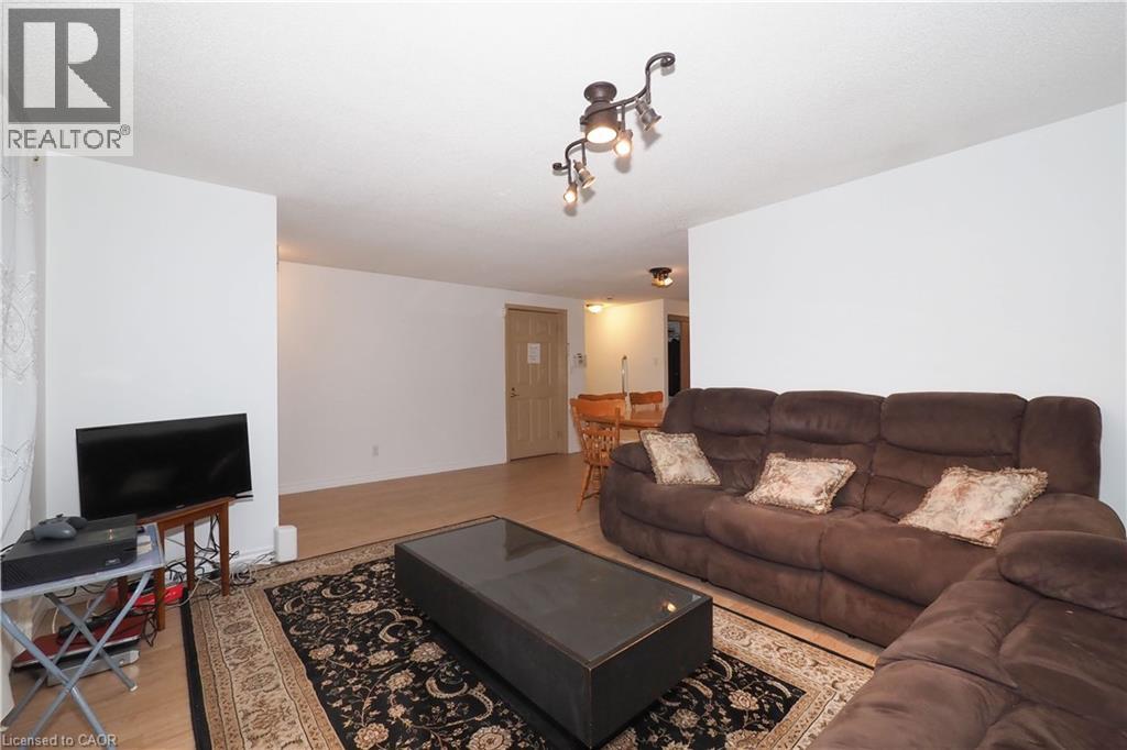 11 Broken Oak Crescent, Kitchener, Ontario  N2N 1N8 - Photo 9 - 40790826