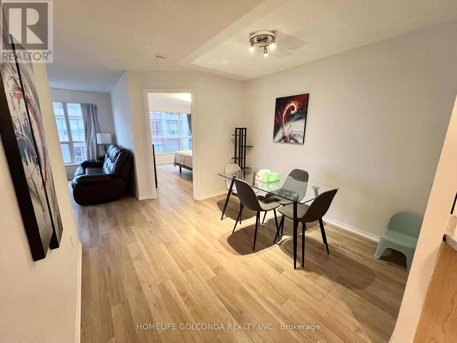 1701 - 909 Bay Street, Toronto, Ontario  M5S 3G2 - Photo 5 - C12599924