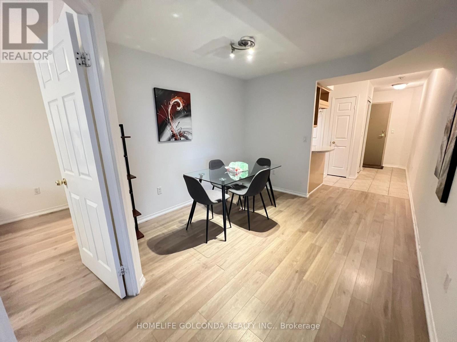 1701 - 909 Bay Street, Toronto, Ontario  M5S 3G2 - Photo 6 - C12599924