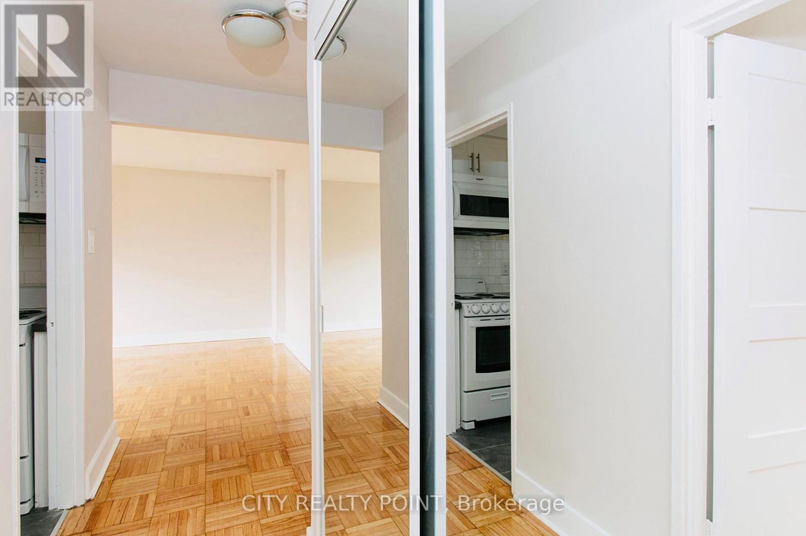 403 - 1545 Bathurst Street, Toronto, Ontario  M5P 3H6 - Photo 5 - C12599958