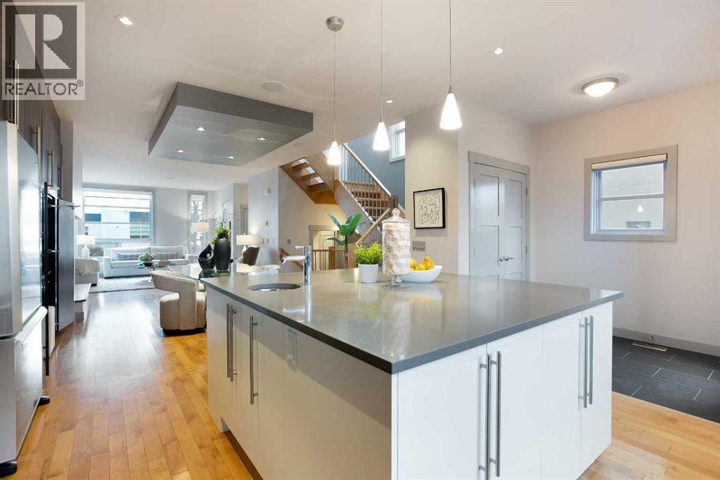 715 32 Street Nw, Calgary, Alberta  T2N 2W1 - Photo 10 - A2271149