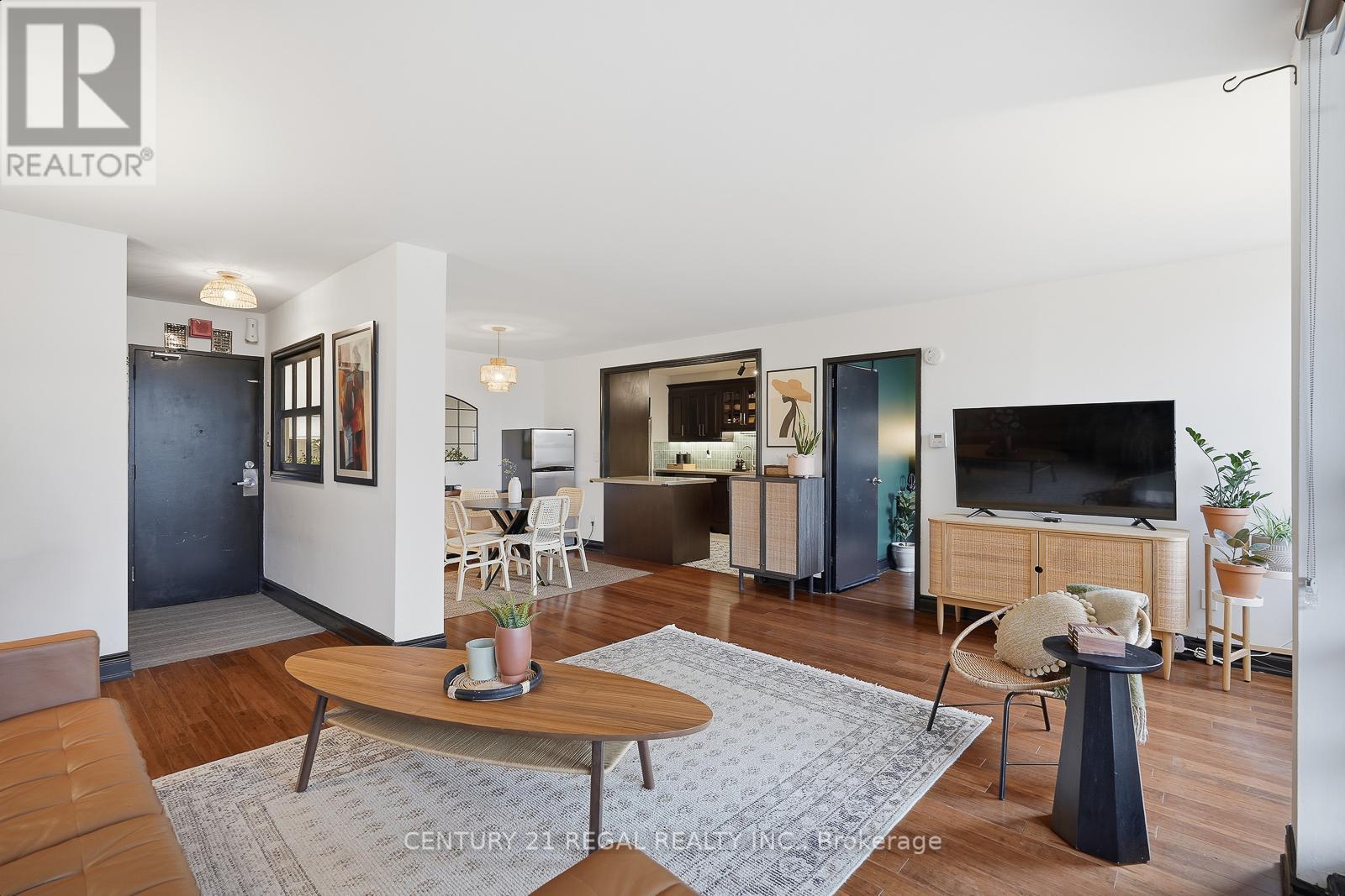 219 - 50 Mississauga Valley Boulevard, Mississauga, Ontario  L5A 3S2 - Photo 8 - W12599932