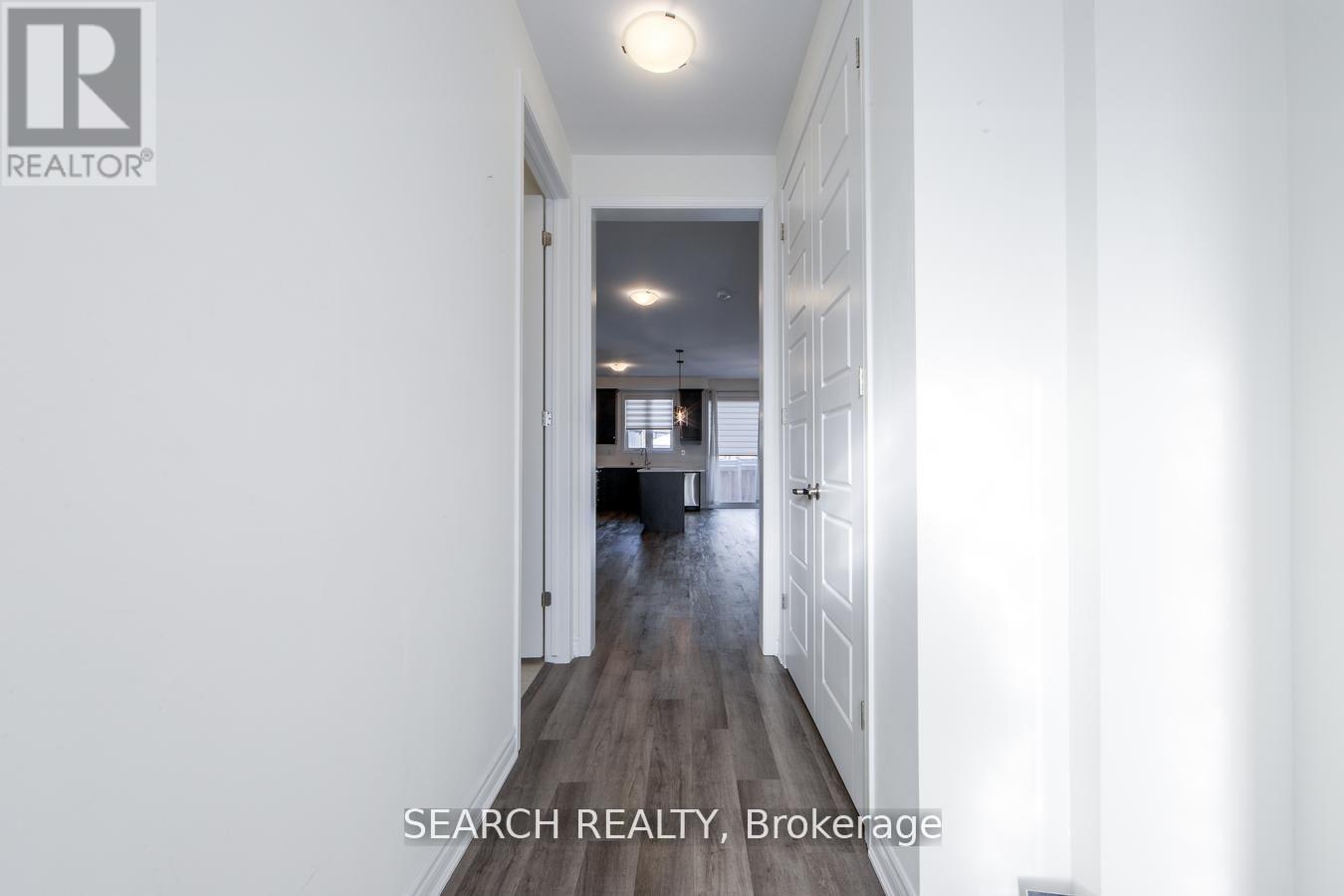 988 Cherry Court, Milton, Ontario  L9E 1P8 - Photo 32 - W12599936