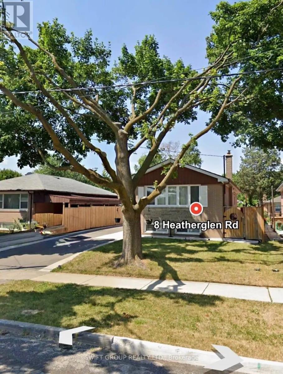 UPPER - 8 HEATHERGLEN ROAD, Toronto, Ontario