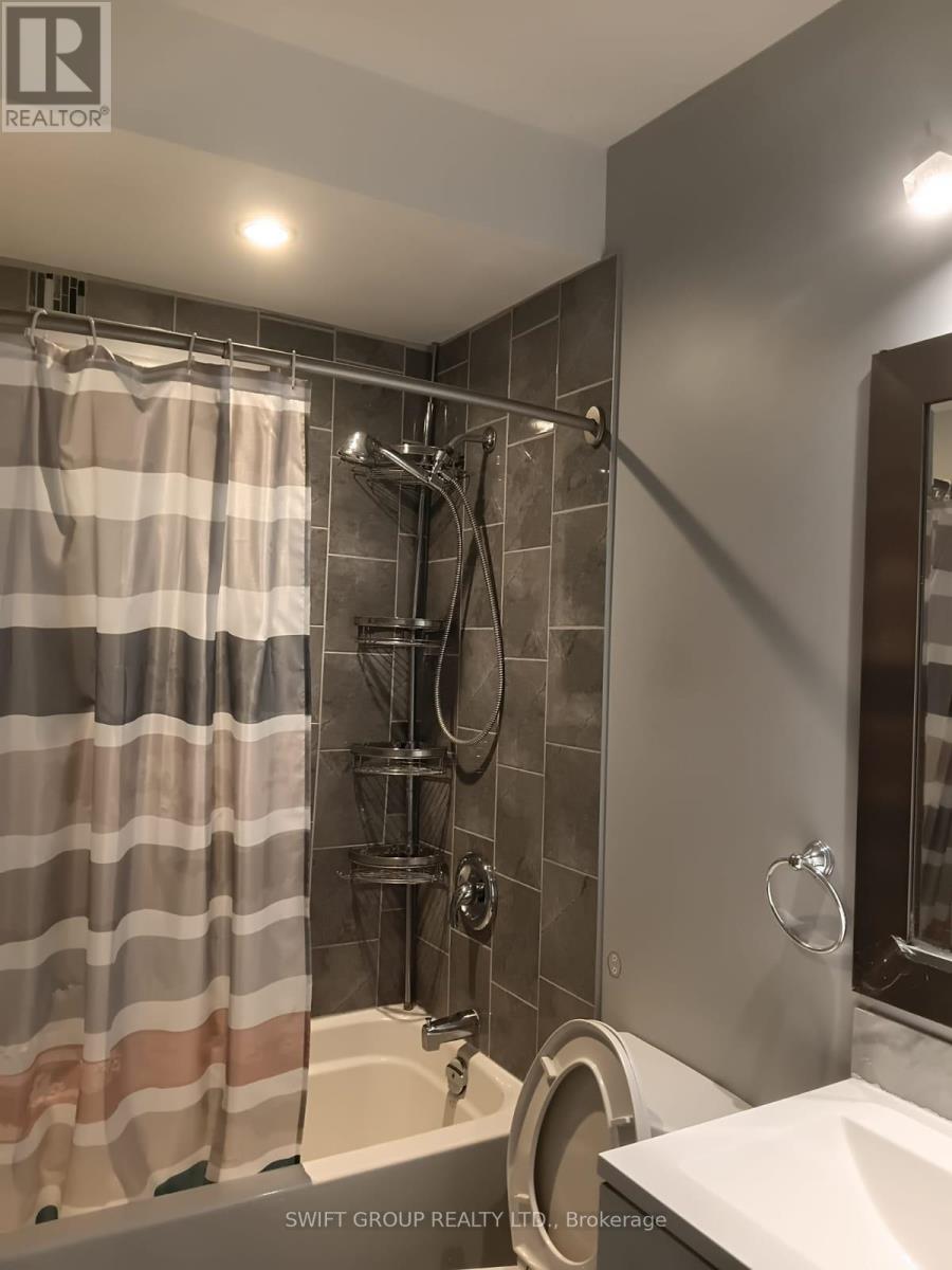 Upper - 8 Heatherglen Road, Toronto, Ontario  M9W 4R1 - Photo 3 - W12599944