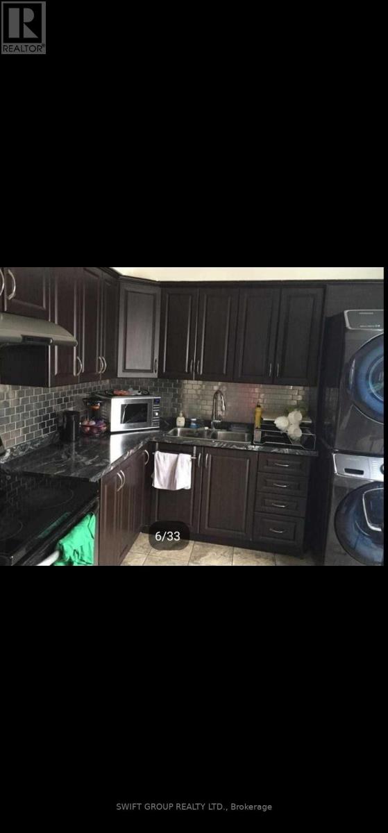 Upper - 8 Heatherglen Road, Toronto, Ontario  M9W 4R1 - Photo 9 - W12599944