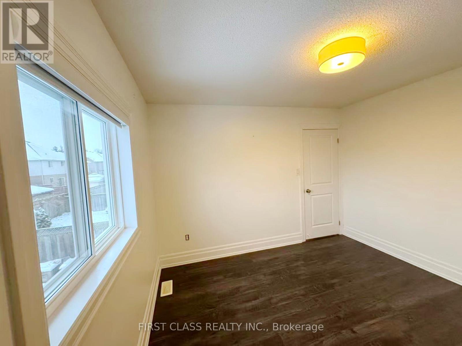 56 Moorland Crescent, Hamilton, Ontario  L9K 1N7 - Photo 25 - X12599968