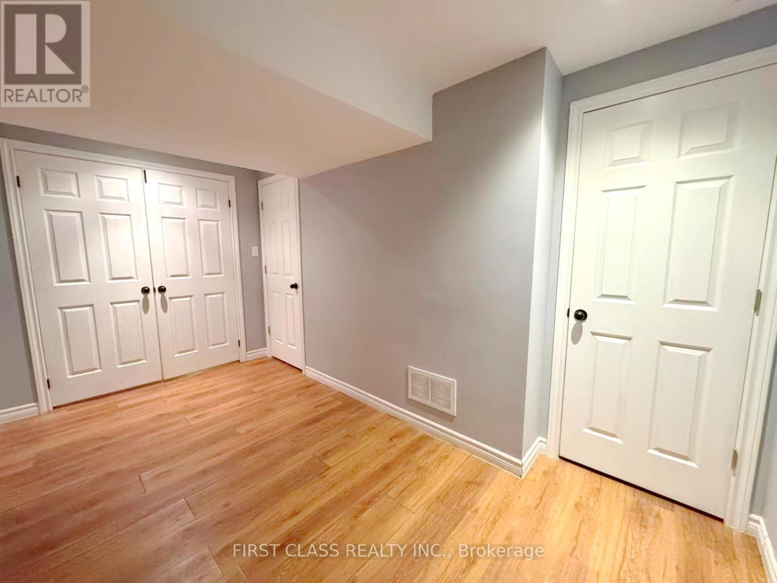 56 Moorland Crescent, Hamilton, Ontario  L9K 1N7 - Photo 35 - X12599968