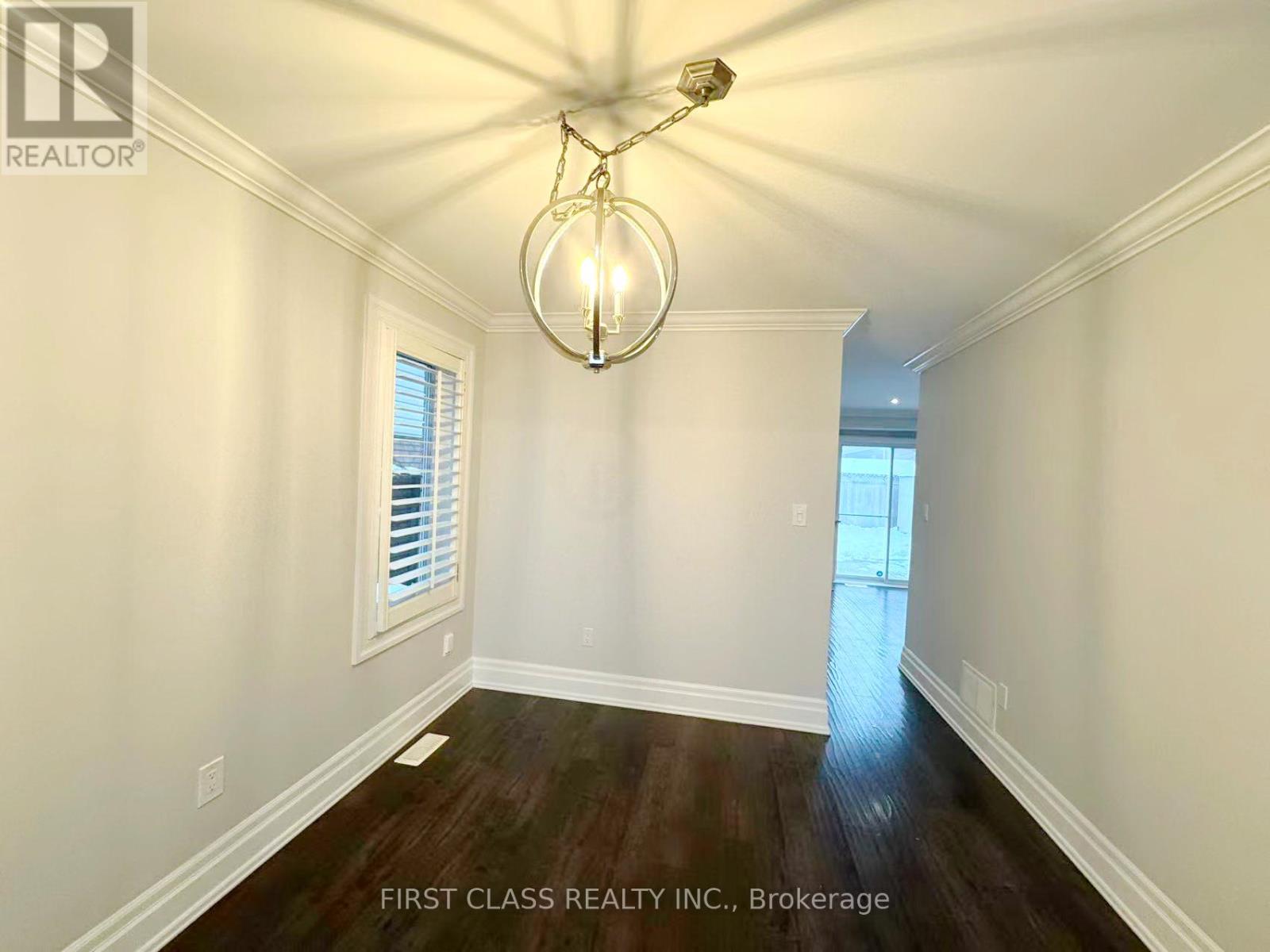 56 Moorland Crescent, Hamilton, Ontario  L9K 1N7 - Photo 6 - X12599968