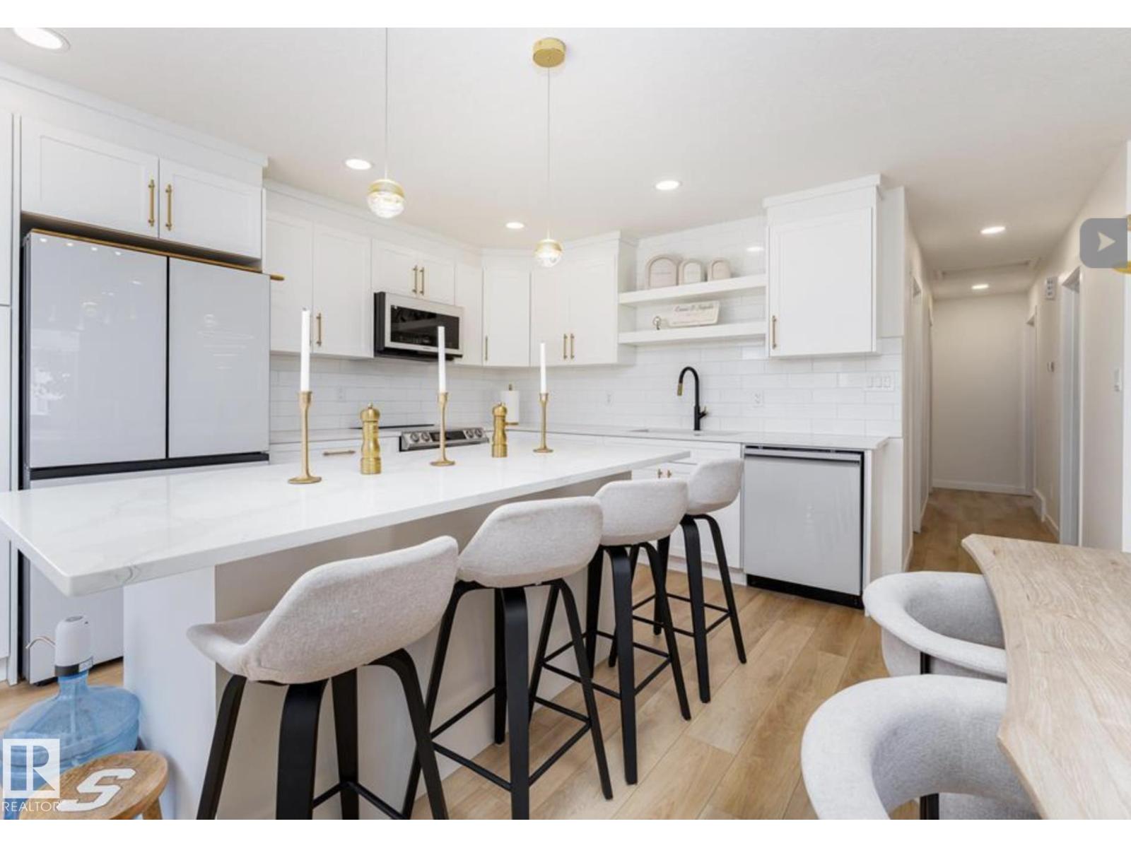 17327 106 St Nw, Edmonton, Alberta  T5X 3W9 - Photo 3 - E4467367