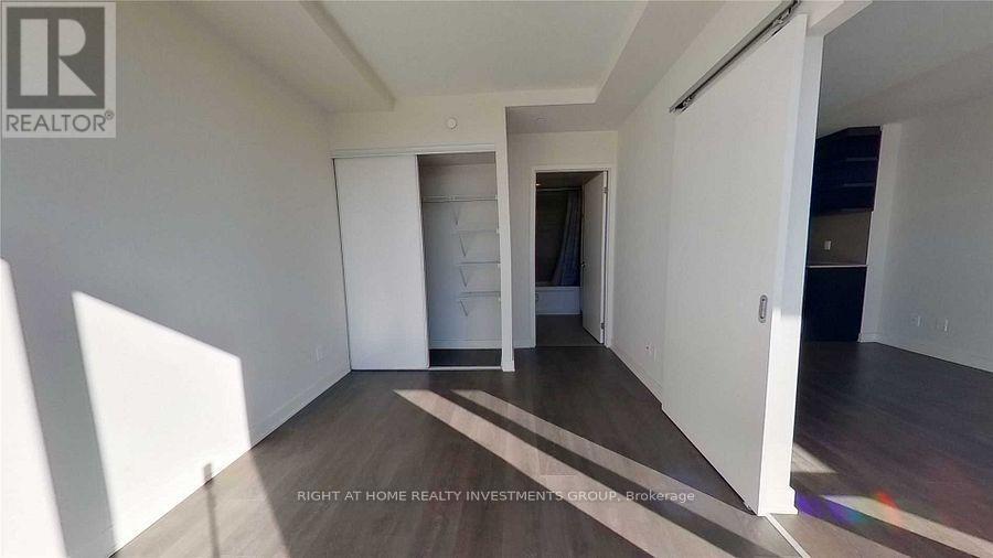 2201 - 6 Sonic Way, Toronto, Ontario  M3C 0P1 - Photo 5 - C12599976