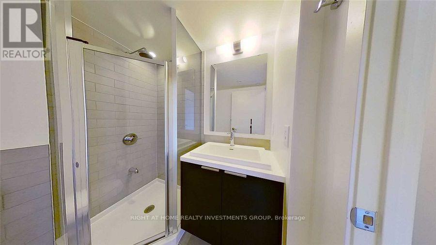 2201 - 6 Sonic Way, Toronto, Ontario  M3C 0P1 - Photo 6 - C12599976