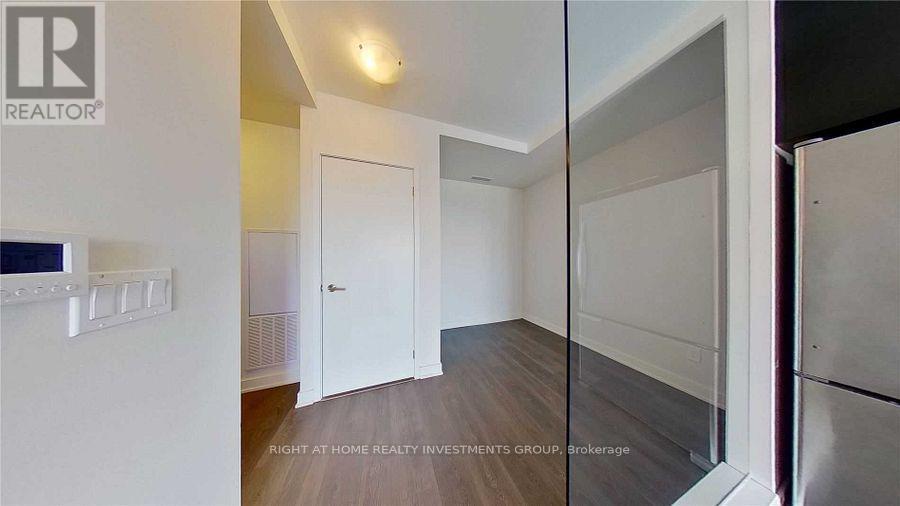 2201 - 6 Sonic Way, Toronto, Ontario  M3C 0P1 - Photo 7 - C12599976