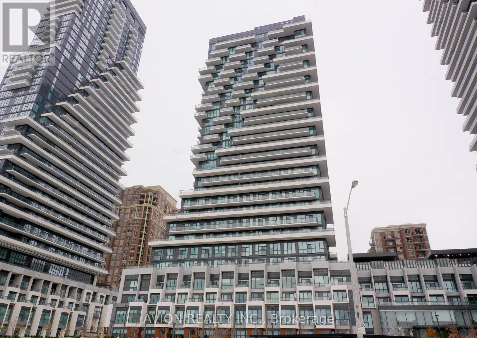 438 - 20 INN ON THE PARK DRIVE, Toronto, Ontario