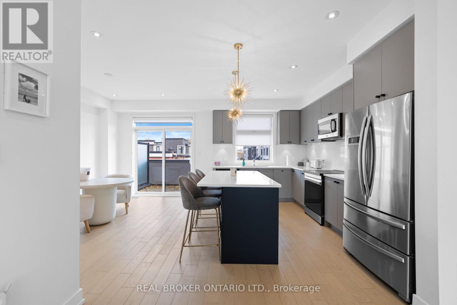 1308 Gull Crossing, Pickering, Ontario  L1W 0B7 - Photo 10 - E12599986