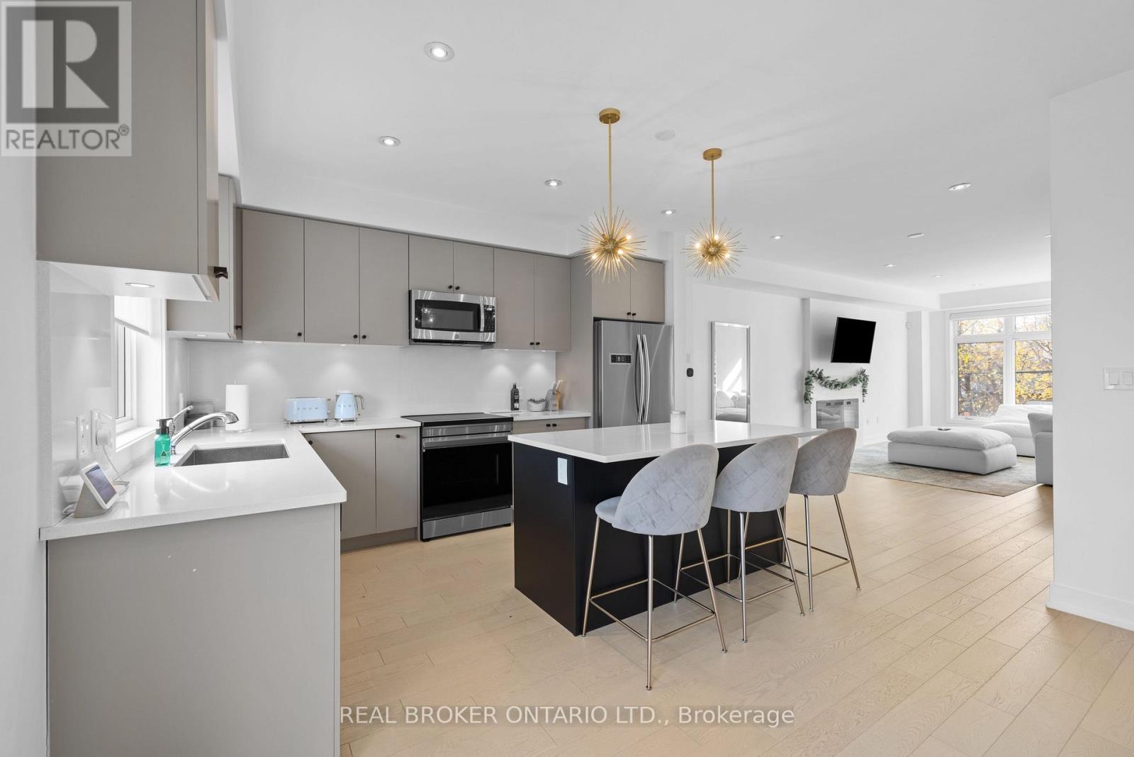 1308 Gull Crossing, Pickering, Ontario  L1W 0B7 - Photo 16 - E12599986