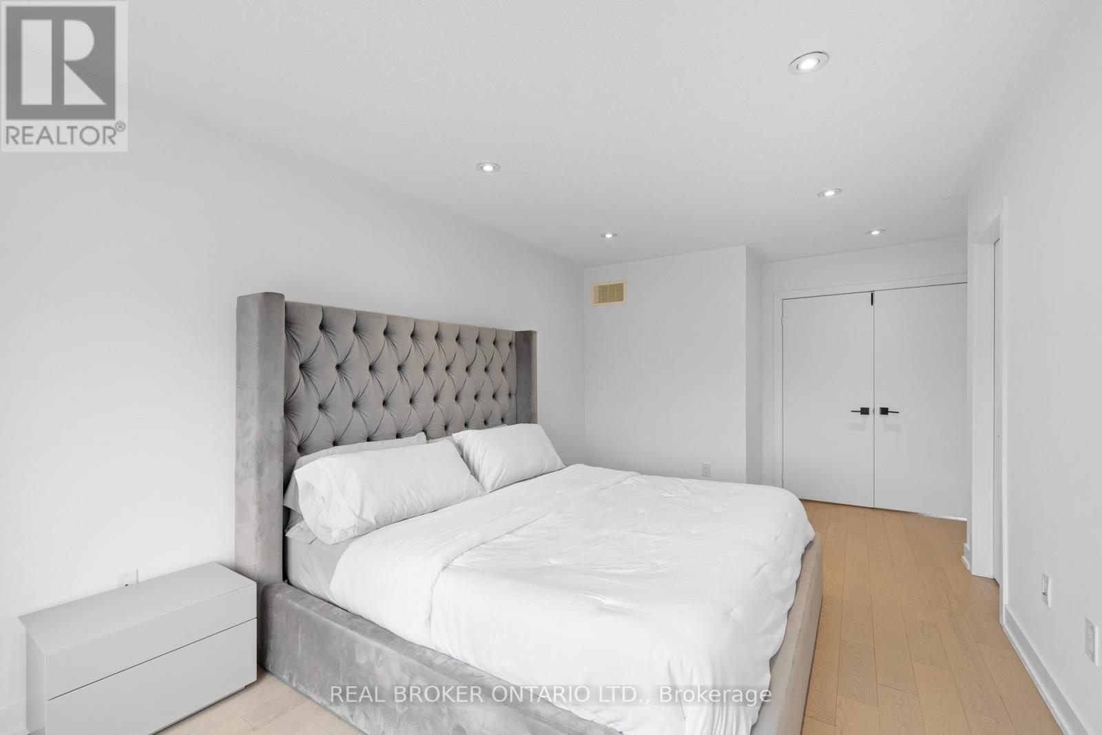 1308 Gull Crossing, Pickering, Ontario  L1W 0B7 - Photo 22 - E12599986