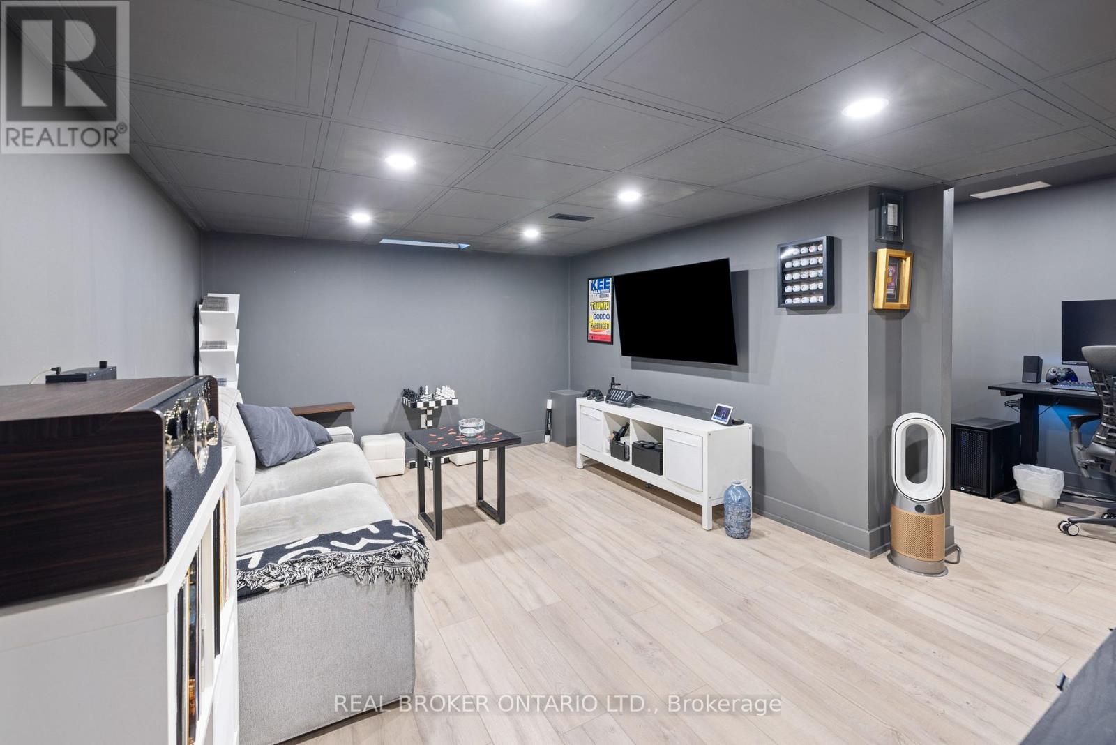 1308 Gull Crossing, Pickering, Ontario  L1W 0B7 - Photo 29 - E12599986