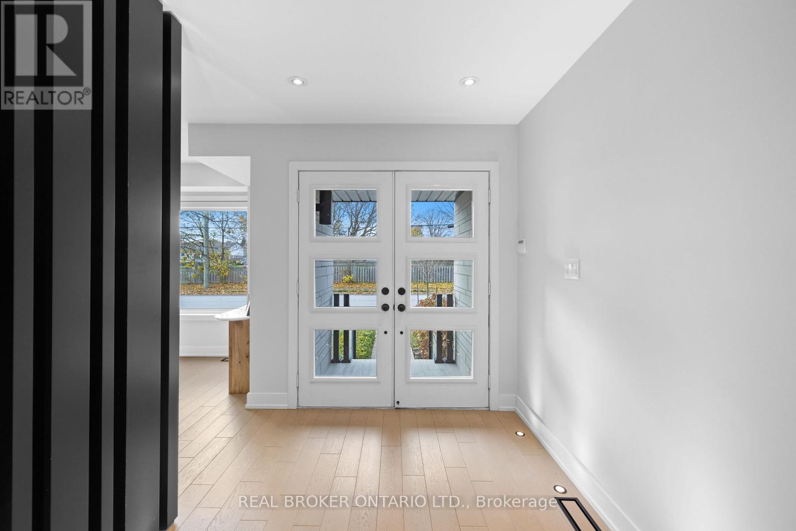 1308 Gull Crossing, Pickering, Ontario  L1W 0B7 - Photo 3 - E12599986