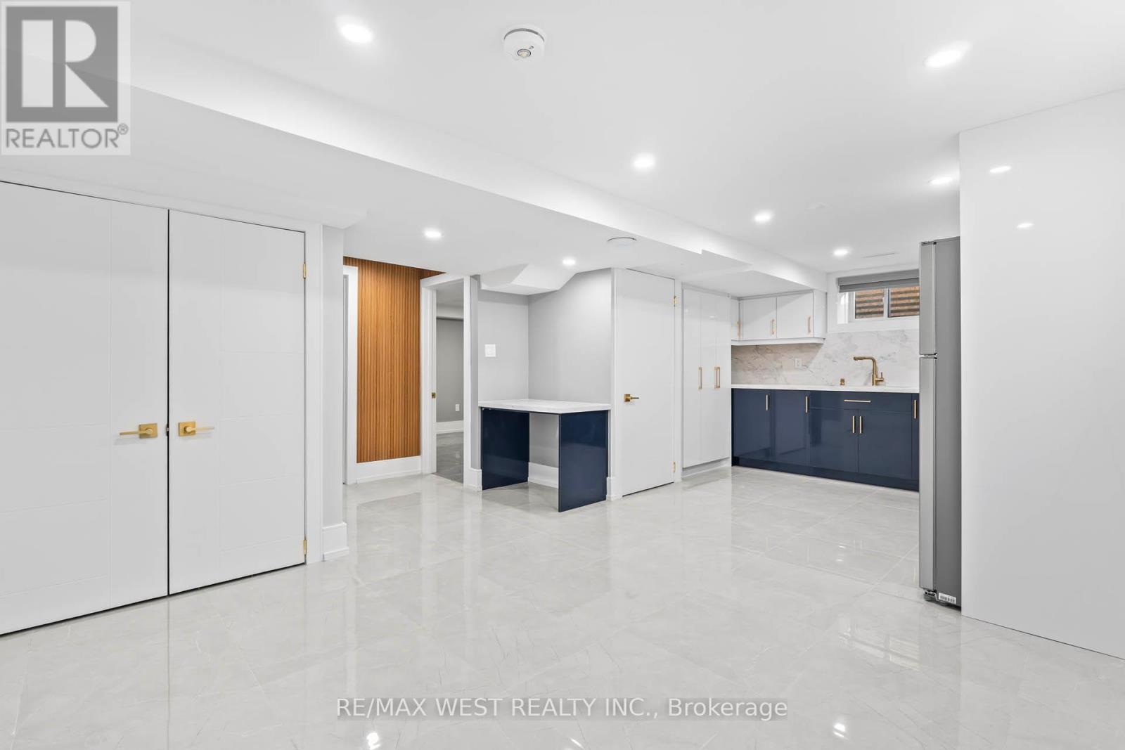 A - 38 Larchmere Avenue, Toronto, Ontario  M9L 2N3 - Photo 7 - W12599256