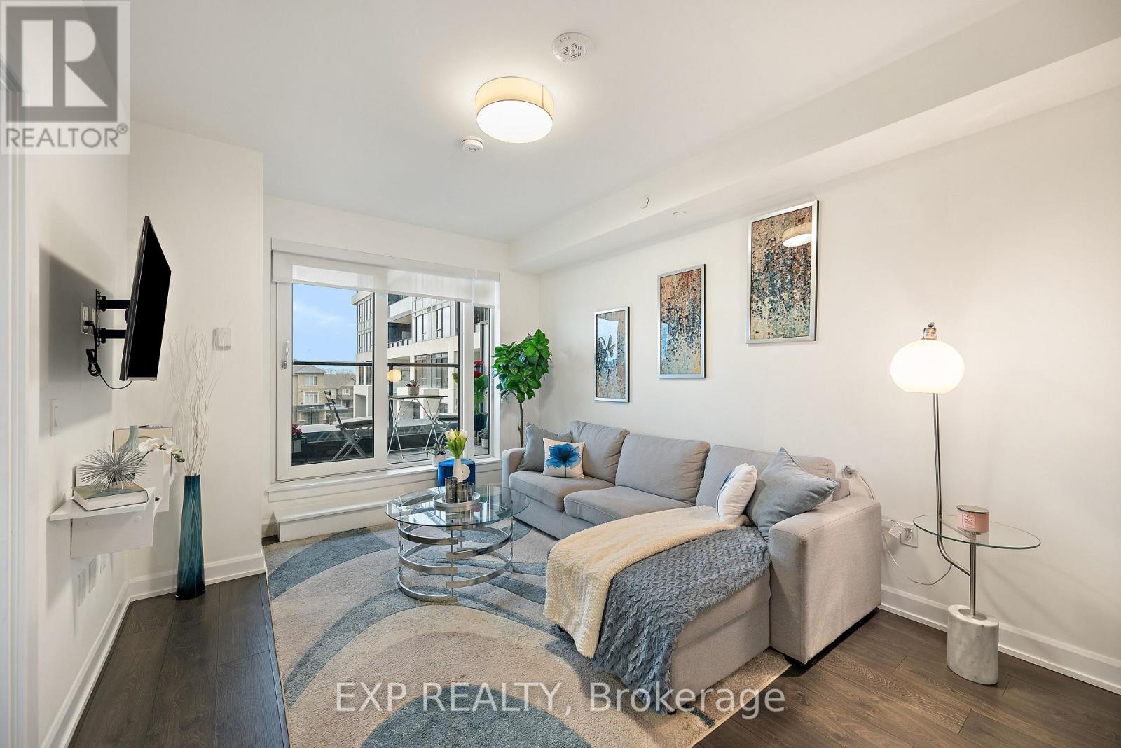 327 - 3200 William Coltson Avenue, Oakville, Ontario  L6H 7B9 - Photo 4 - W12464343