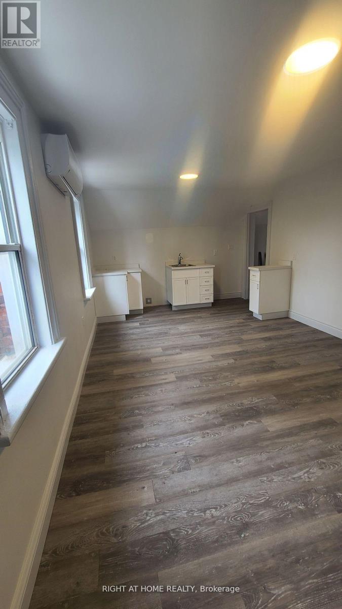 2nd Floor - 639 Ontario Street, Stratford, Ontario  N5A 3J6 - Photo 3 - X12599970