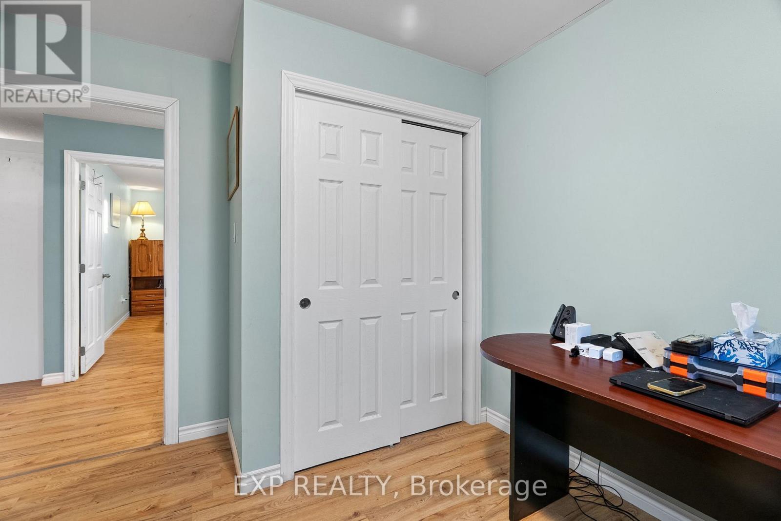 8459 Lazy Lane, Lambton Shores, Ontario  N0M 2N0 - Photo 26 - X12600010