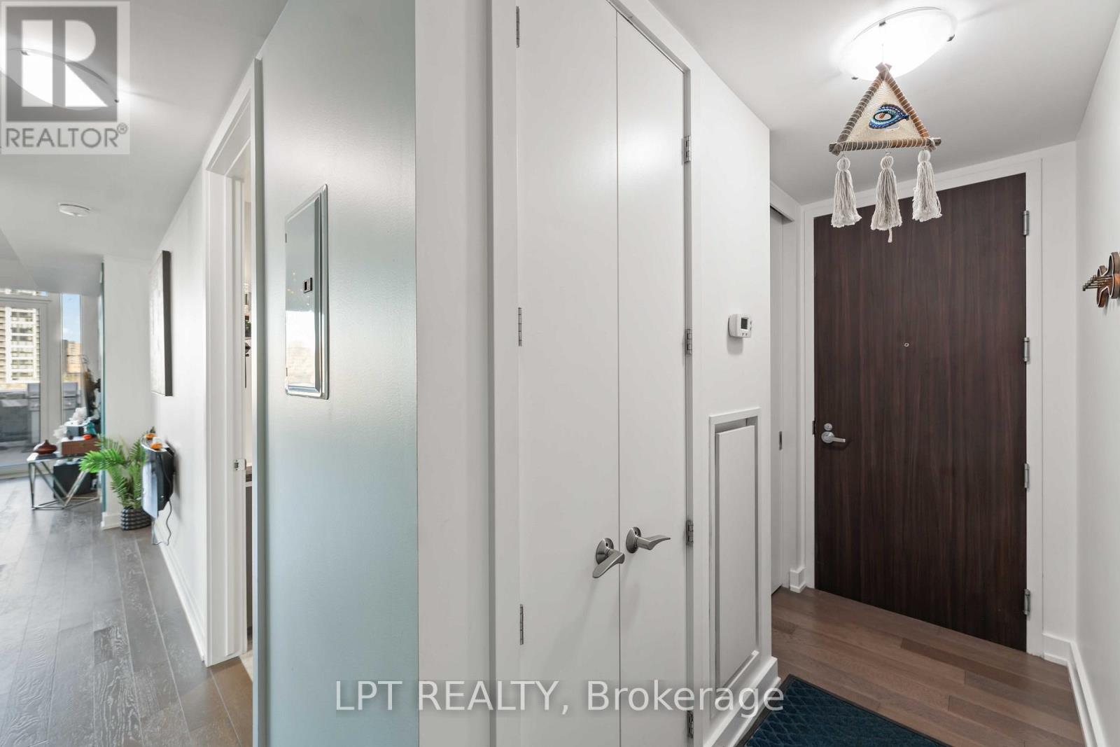 307 - 111 Champagne Avenue S, Ottawa, Ontario K1S 5V3 - Photo 8 - X12600004