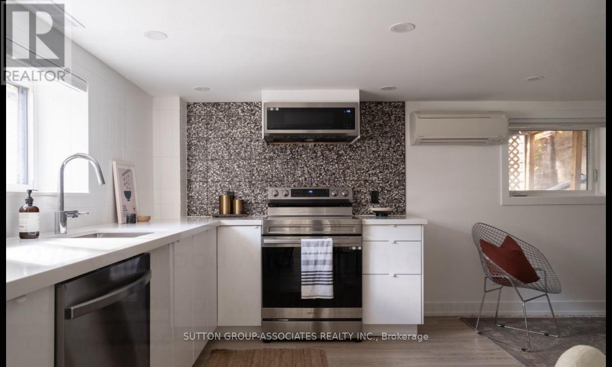 Basement - 276 Oakwood Avenue, Toronto, Ontario M6E 2V6 - Photo 6 - C12599996