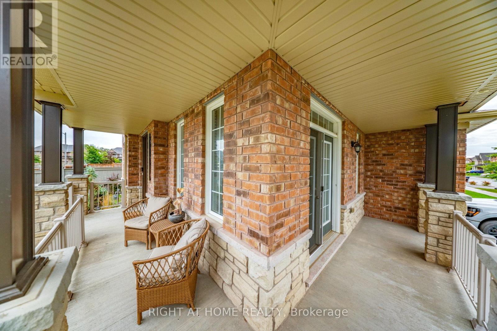 27 Roy Road, New Tecumseth (Tottenham), Ontario  L0G 1W0 - Photo 3 - N12600018