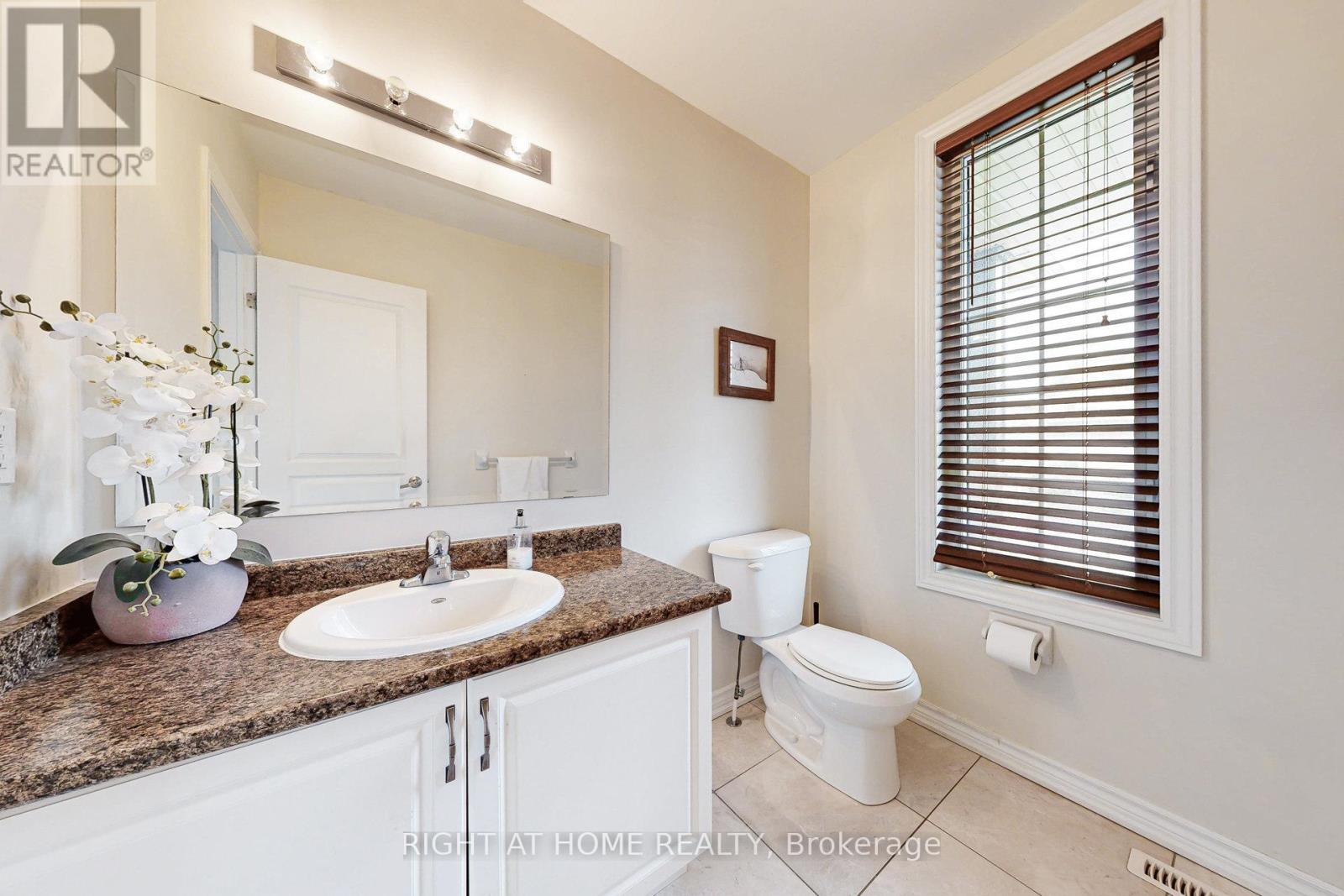 27 Roy Road, New Tecumseth (Tottenham), Ontario  L0G 1W0 - Photo 8 - N12600018