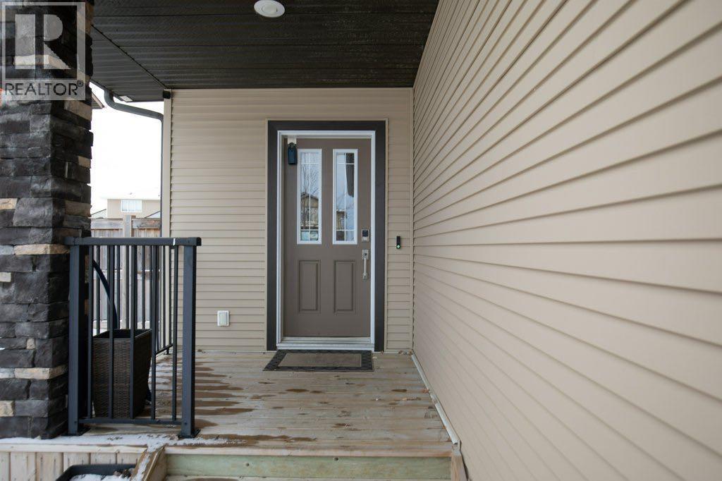 125 Traptow Close, Red Deer, Alberta  T4P 0N5 - Photo 2 - A2267087